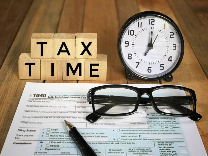 Nộp hồ sơ khai thuế ban đầu trong 10 ngày tại cơ quan thuế quản lý trực tiếp.