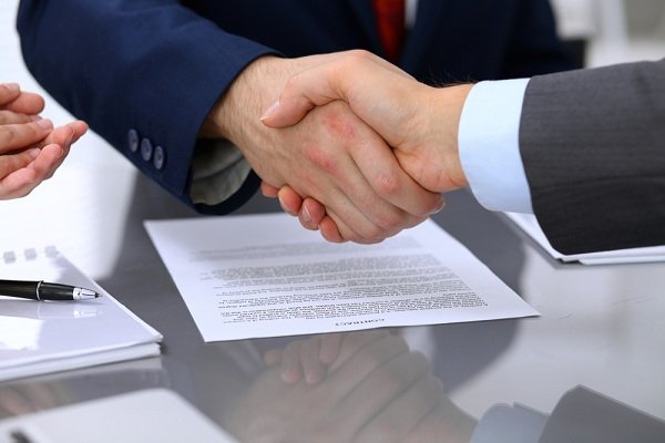 Quy định pháp luật về quyền thành lập doanh nghiệp của cá nhân.